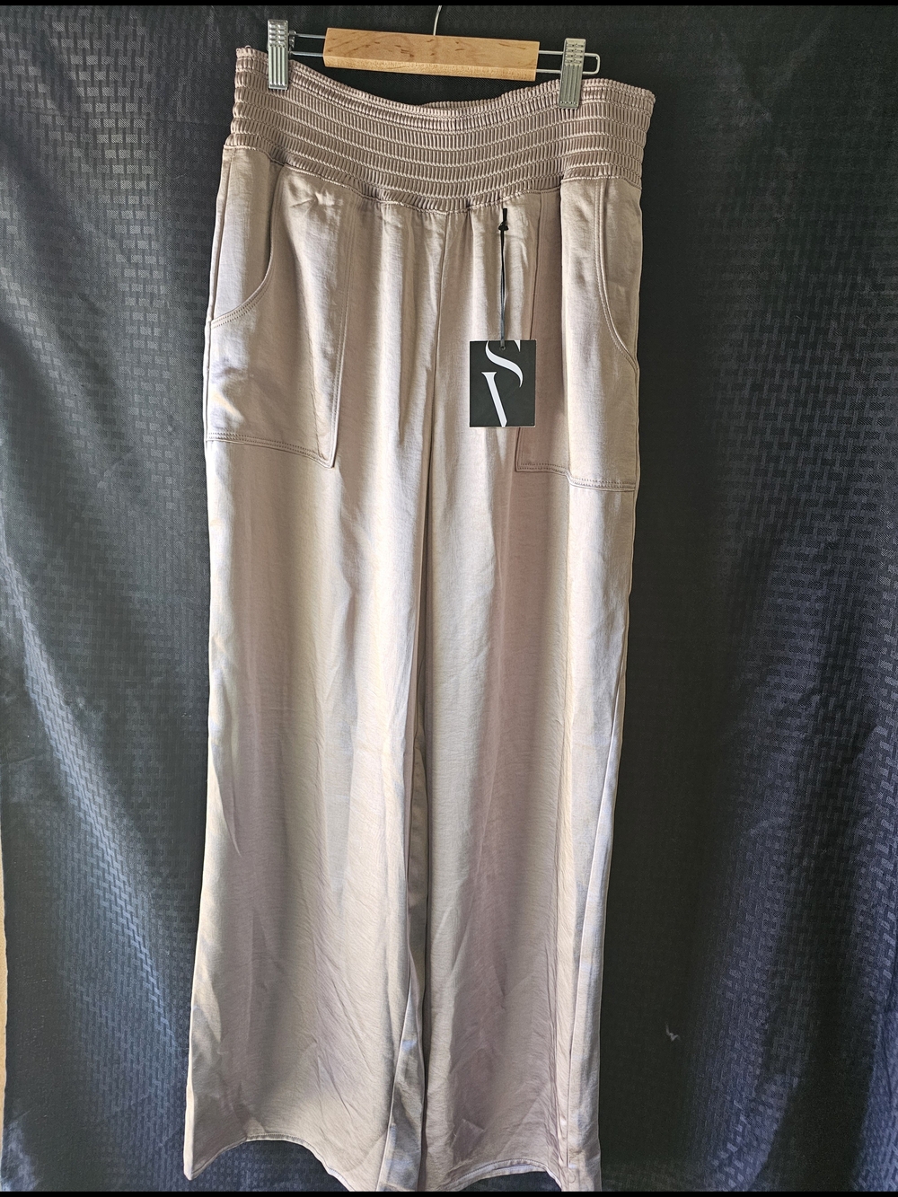 Simply Vera Vera Wang Wide-Leg Satin Pants in Taupe